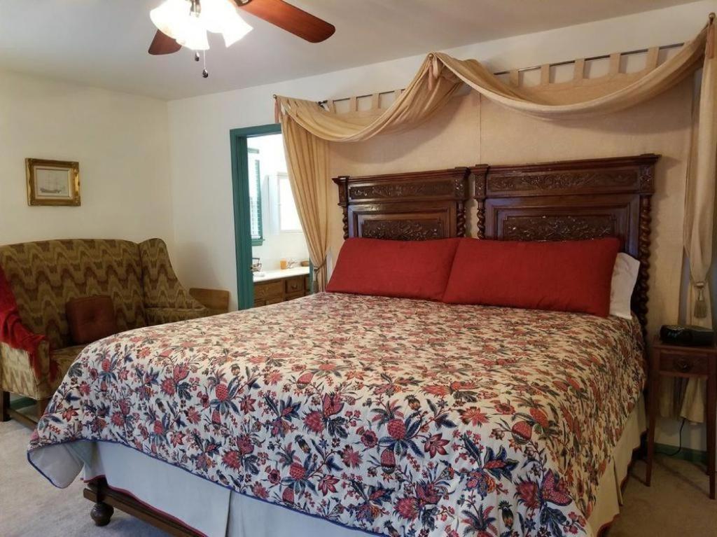 Aldrich House Bed & Breakfast Уилямсбърг Екстериор снимка